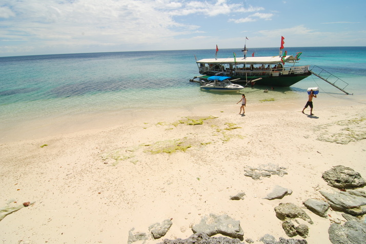 Isla Reta 2, Talicud Island, Samal, Davao
